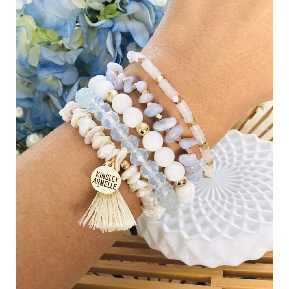 RETAIL $20 Kinsley Armelle Halo Collection Citron Bracelet*Glass Faceted Beads - Picture 2 of 2